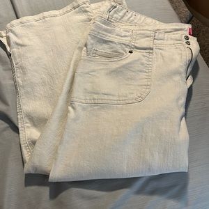 Womans capri jeans
